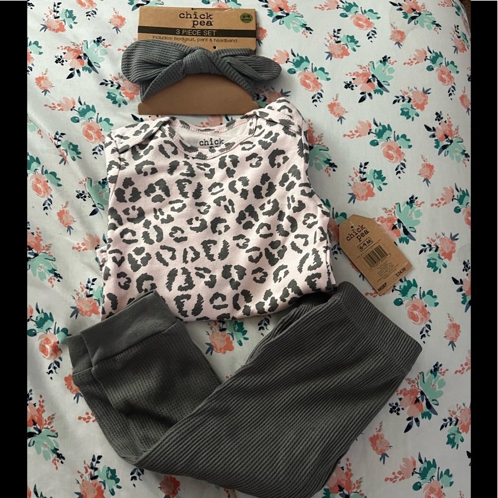 NWT Babygirl Chick Pea Outfit